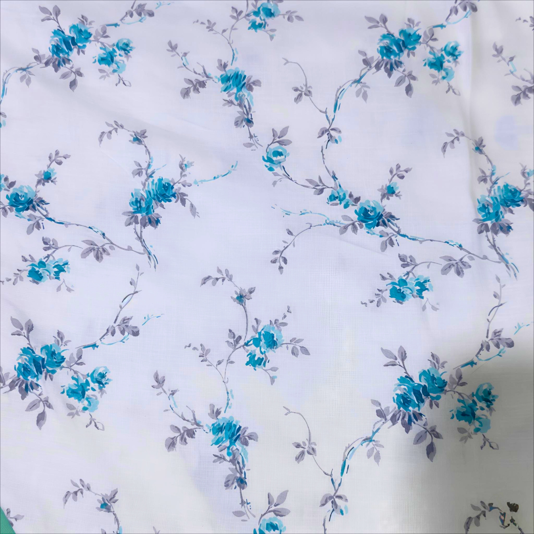 100% Cotton Queen/King Fitted bedsheet with 2 pillow covers - Blue Blossom - Image 3