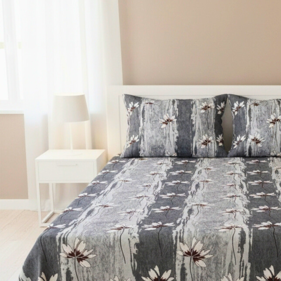 100% Cotton King bedsheet with 2 pillow covers - Floral Mist grey - Image 2